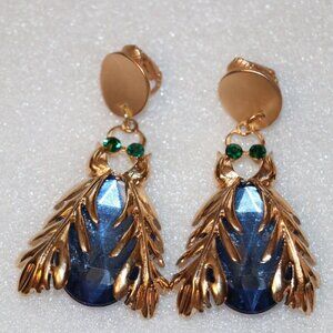 Blue Faceted Gold Tone Leaf Winged Beetle Clip-On Earrings